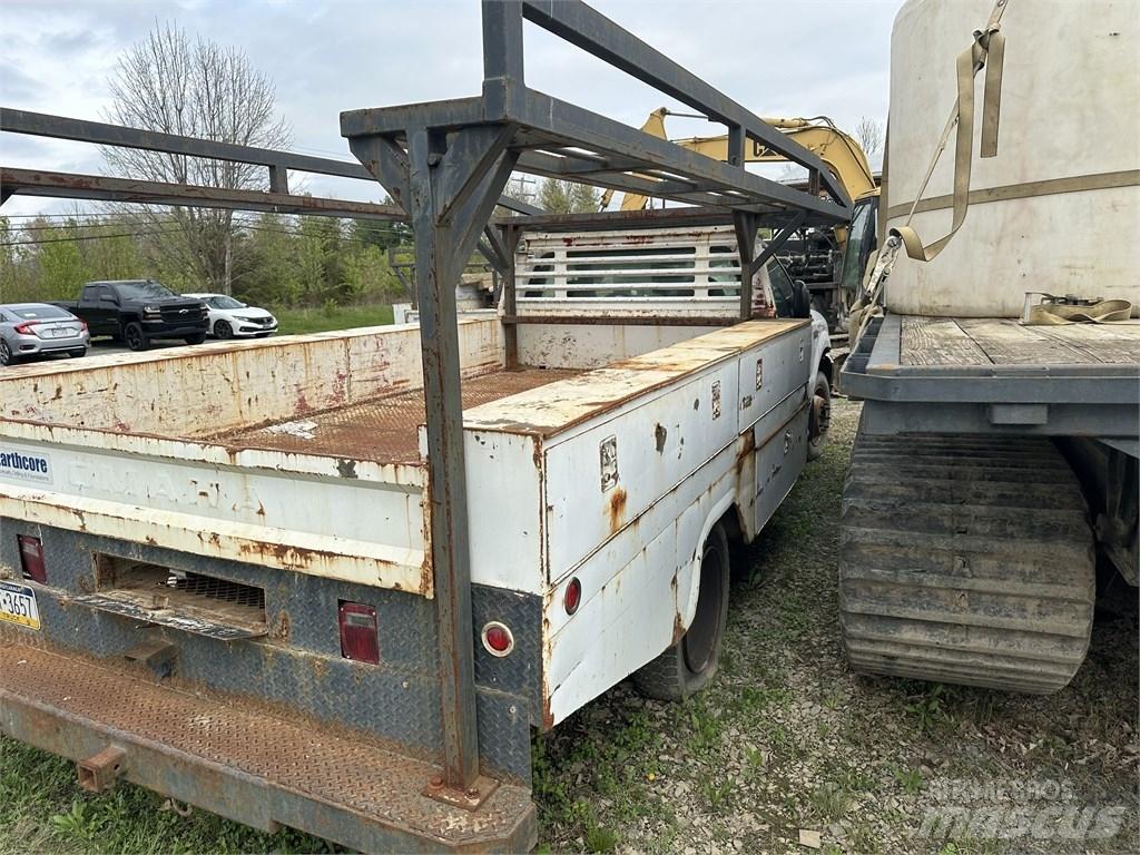 Ford F 450 Chassis met cabine