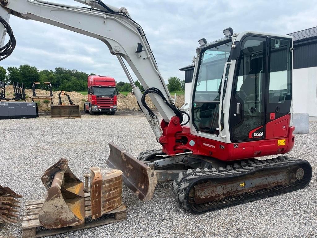 Takeuchi TB260 Minigraafmachines < 7t