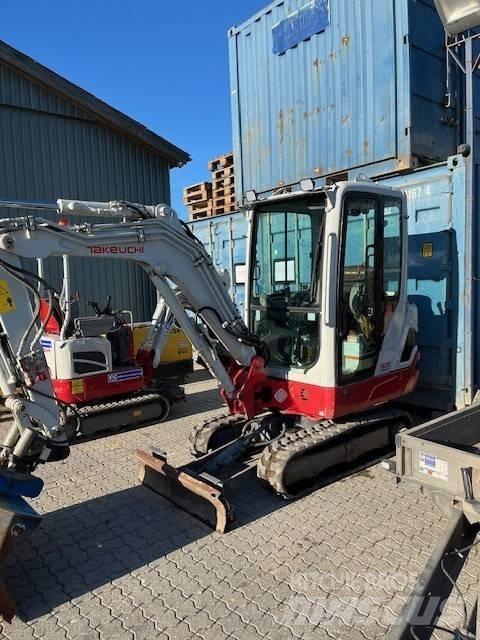Takeuchi TB 225 Minigraafmachines < 7t