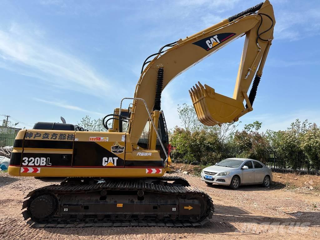 CAT 320 B L Rupsgraafmachines