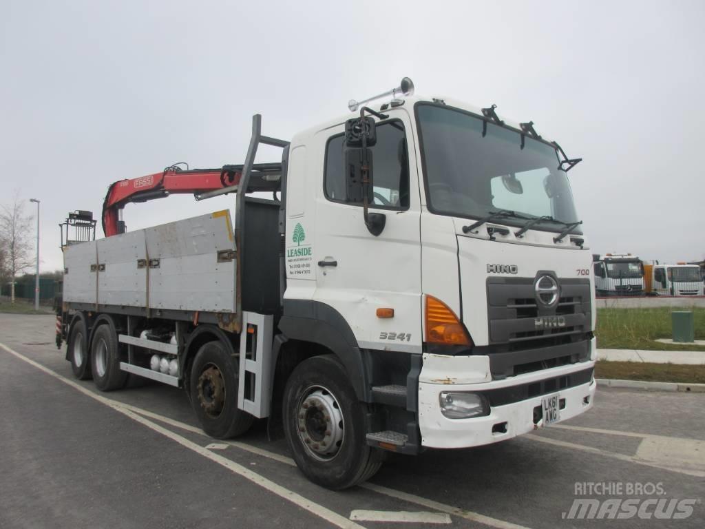 Hino 700 Vlakke laadvloer met kraan