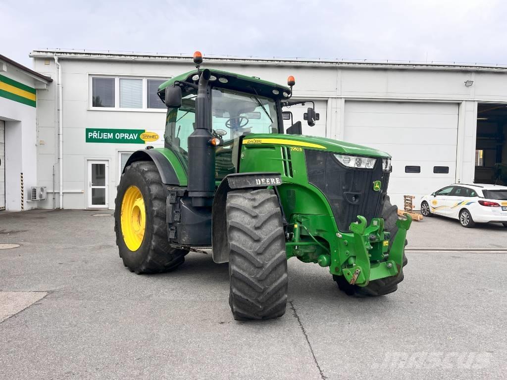 John Deere 7250 R Tractoren