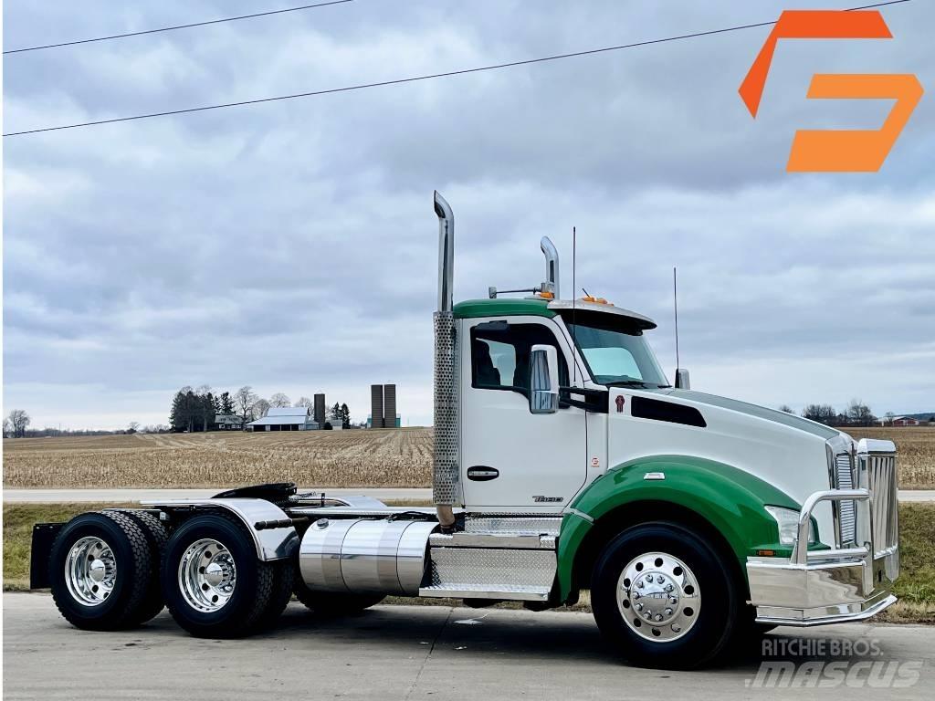 Kenworth T 880 Trekkers