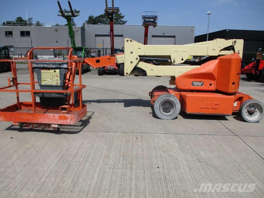 JLG E400AJPN (687) Zelfrijdende knikarm hoogwerker