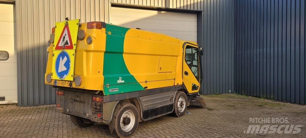 Johnston CX400 Veegmachines