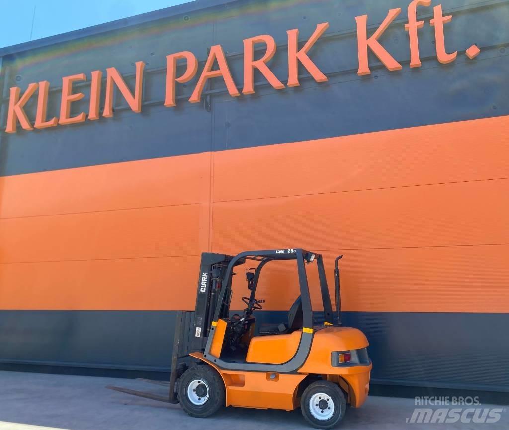Clark CMP 25 Diesel heftrucks