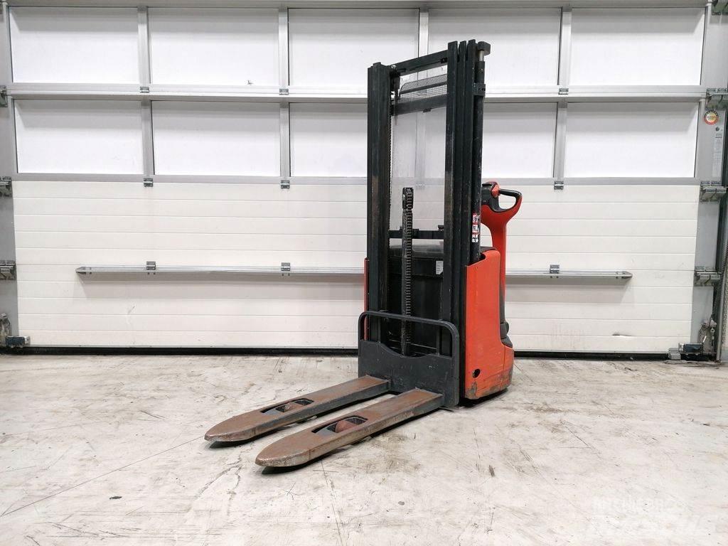 Linde L10 Stapelaar meeloop