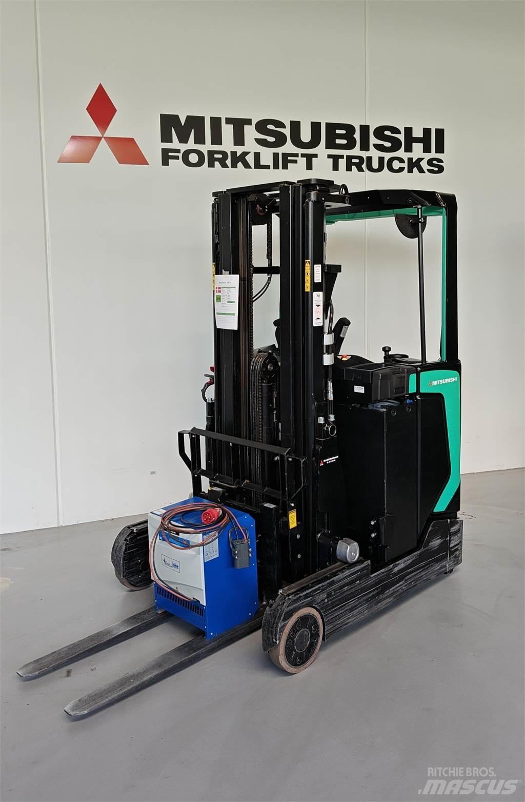 Mitsubishi RB14N2S Reachtruck voor hoog niveau