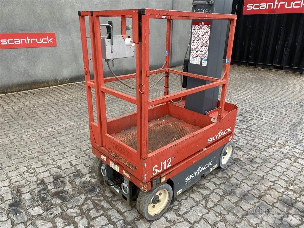 SkyJack SJ12 Personenliften en invalideliften