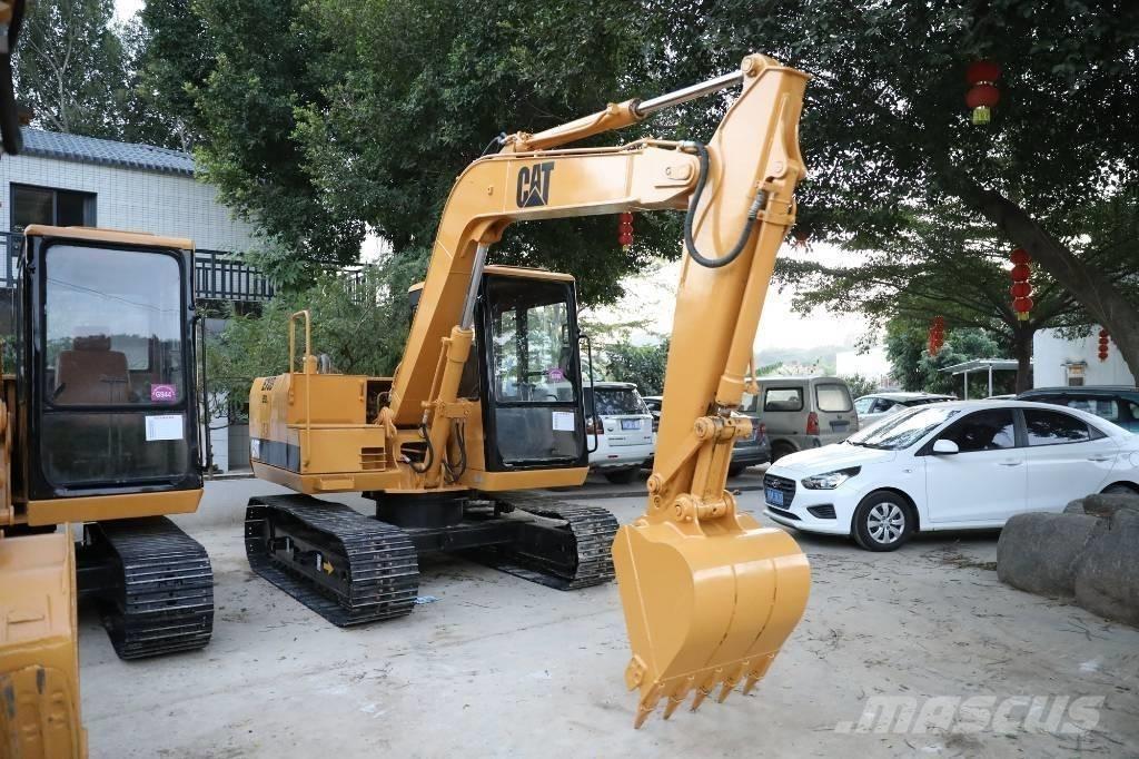 CAT E 70 B Minigraafmachines < 7t