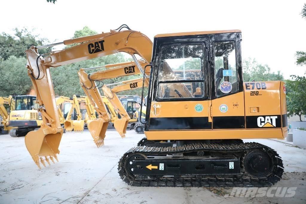 CAT E 70 B Minigraafmachines < 7t