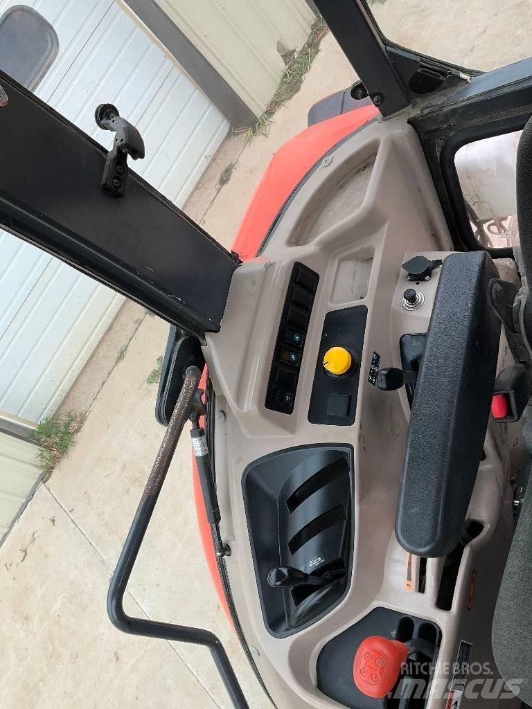 Kubota M 7060 Tractoren