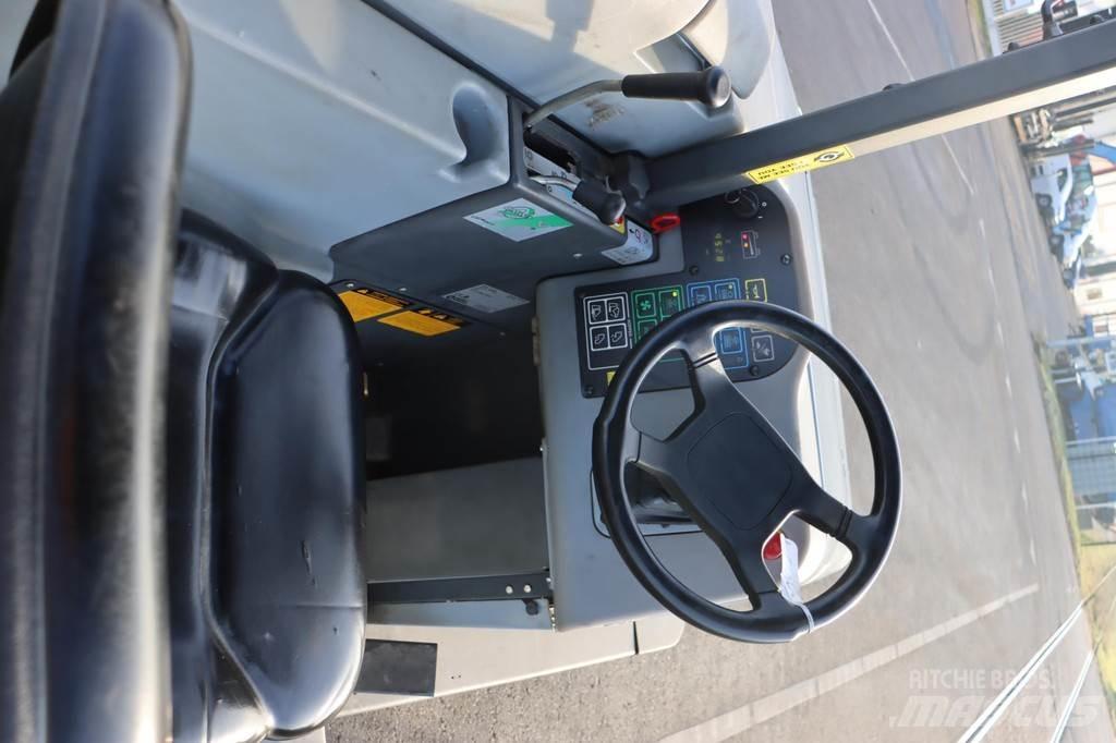 Nilfisk CR1200 Veegmachines
