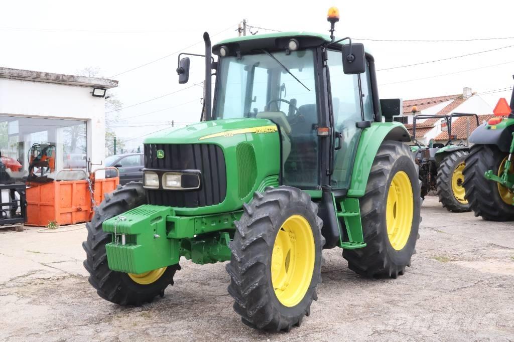 John Deere 6120 Tractoren