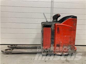 Linde T20SP/131 Meerij pallettruck met platform