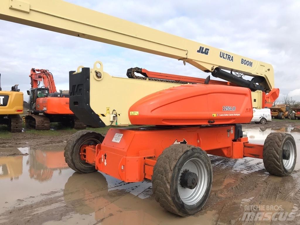 JLG 1250 AJP Knikarmhoogwerkers