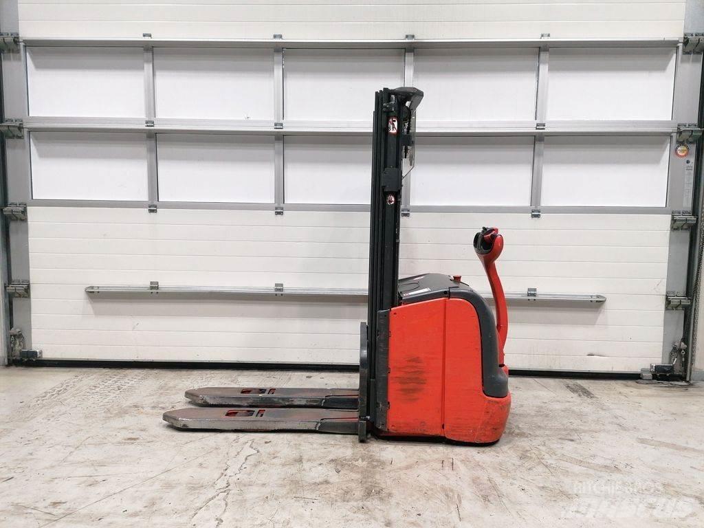 Linde L14 Stapelaar meeloop