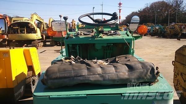 Sakai TG25 Greensrollen