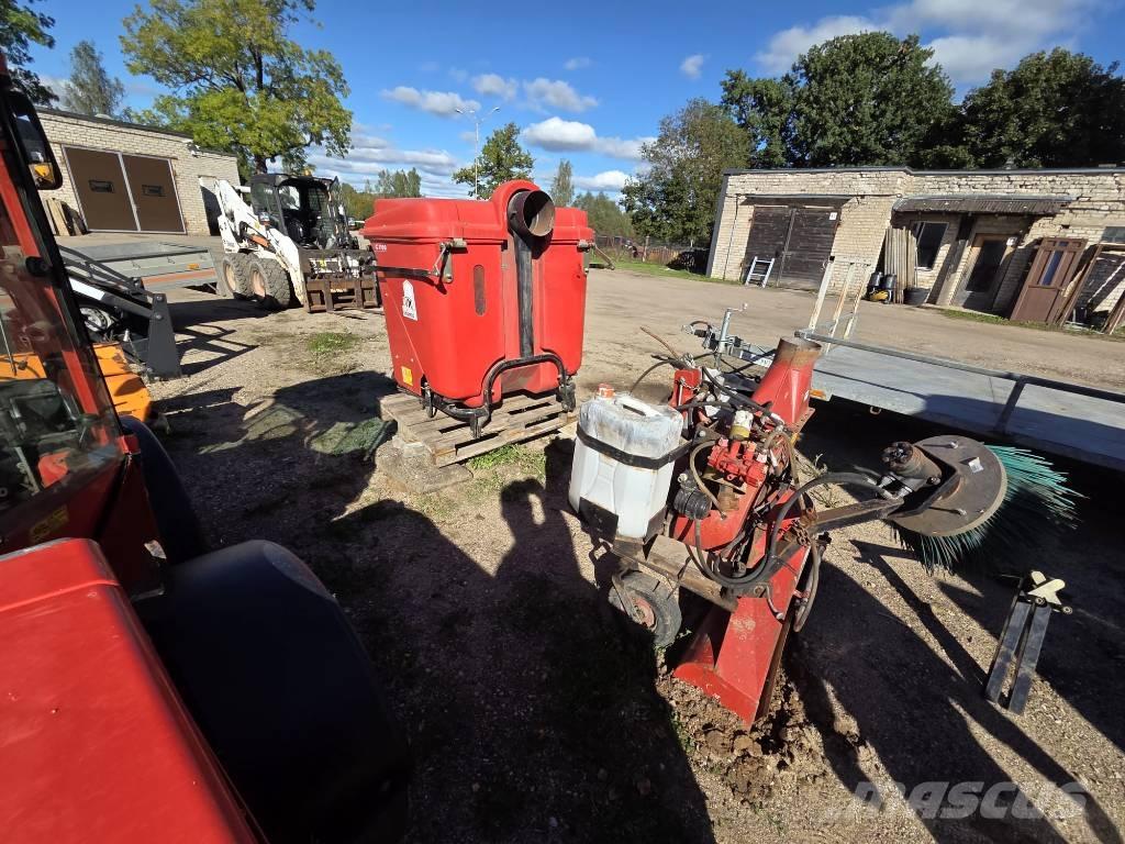  AC C1100 Terreinbeheermachines - overige