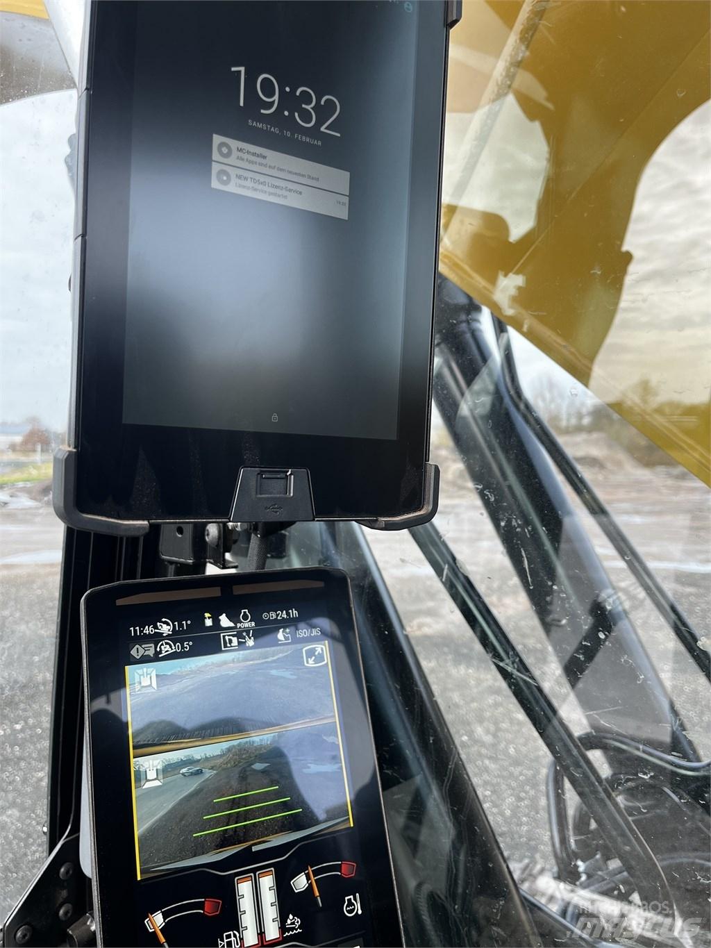 CAT 320 Rupsgraafmachines