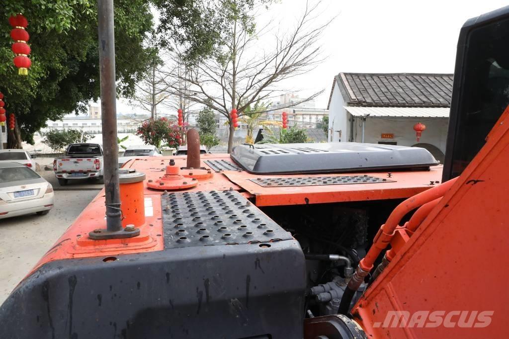 Hitachi ZX 200-5 G Rupsgraafmachines