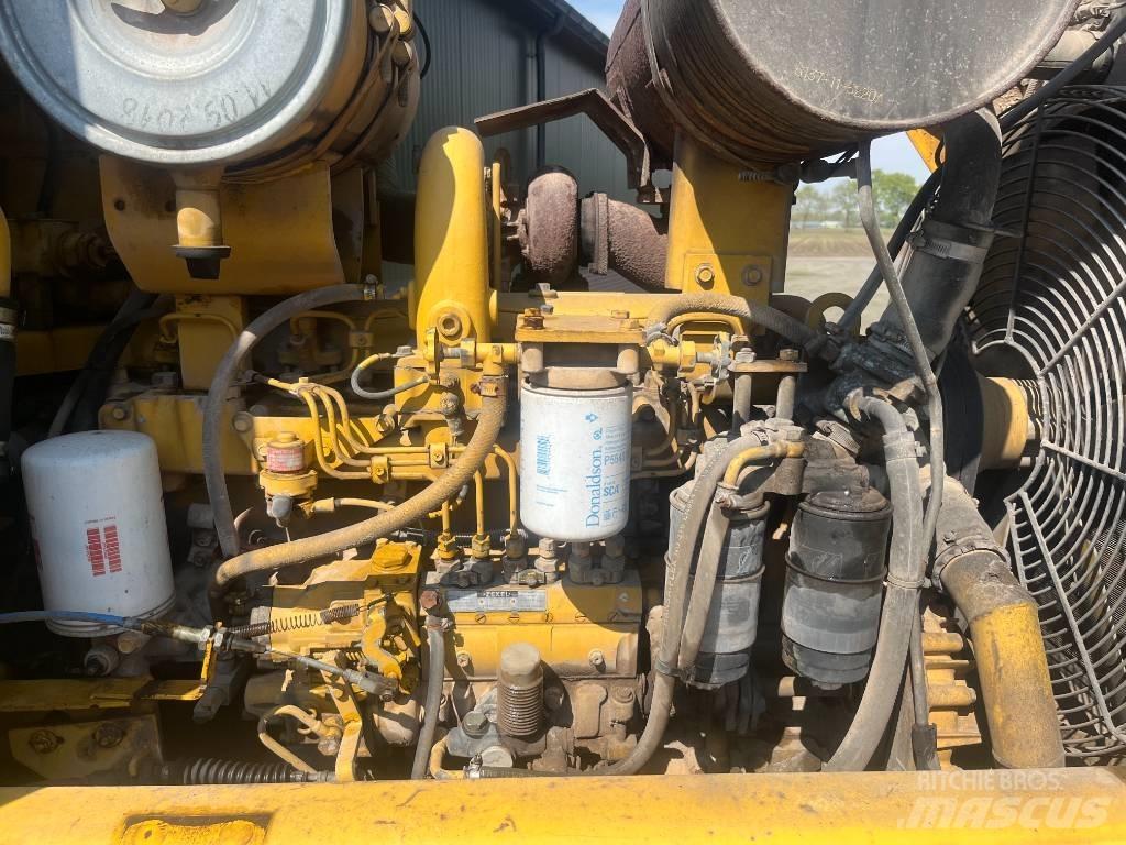 Komatsu WA 320-1 Wielladers