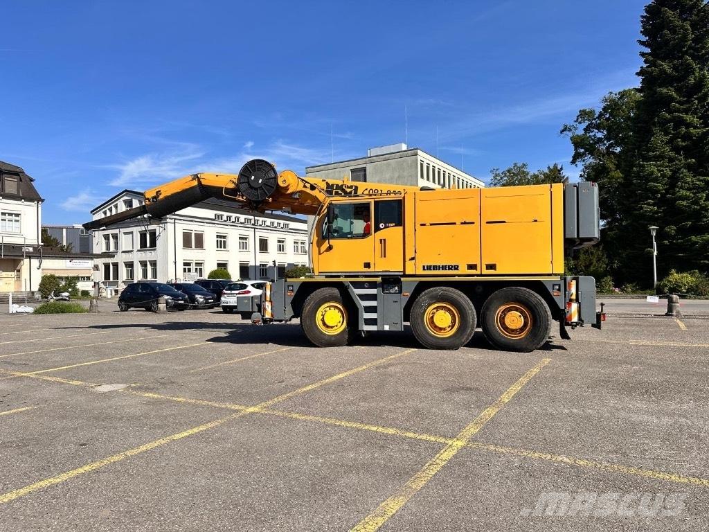 Liebherr LTC 1055 Ruwterrein kranen