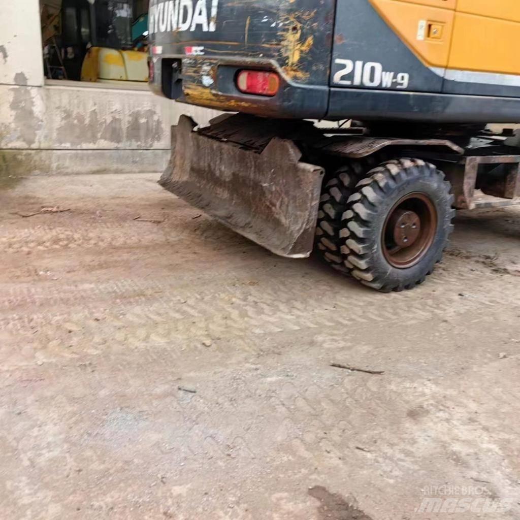 Hyundai 210-9 Wielgraafmachines