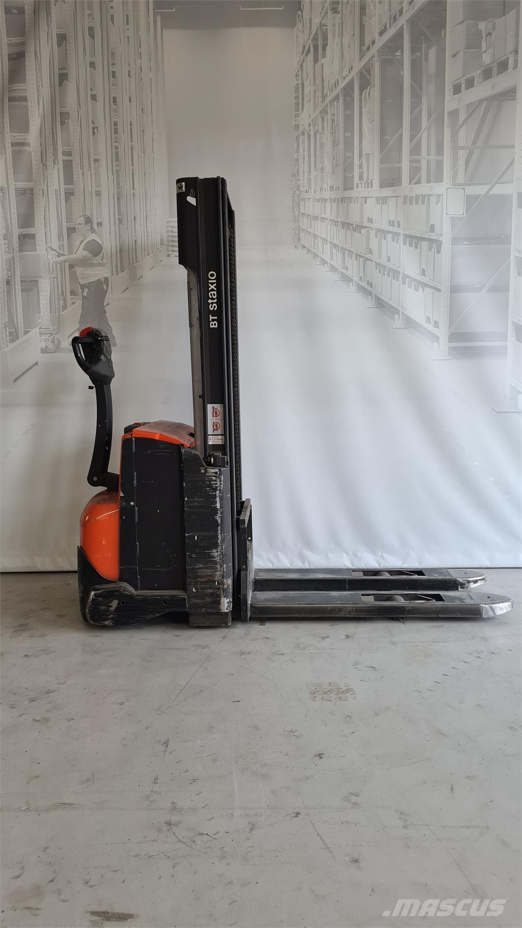 Toyota SWE120 Zelfrijdende stapelaars