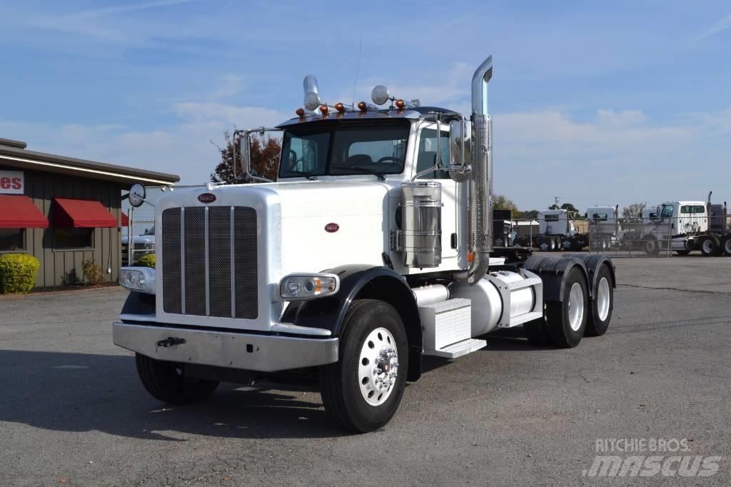 Peterbilt 389 Trekkers