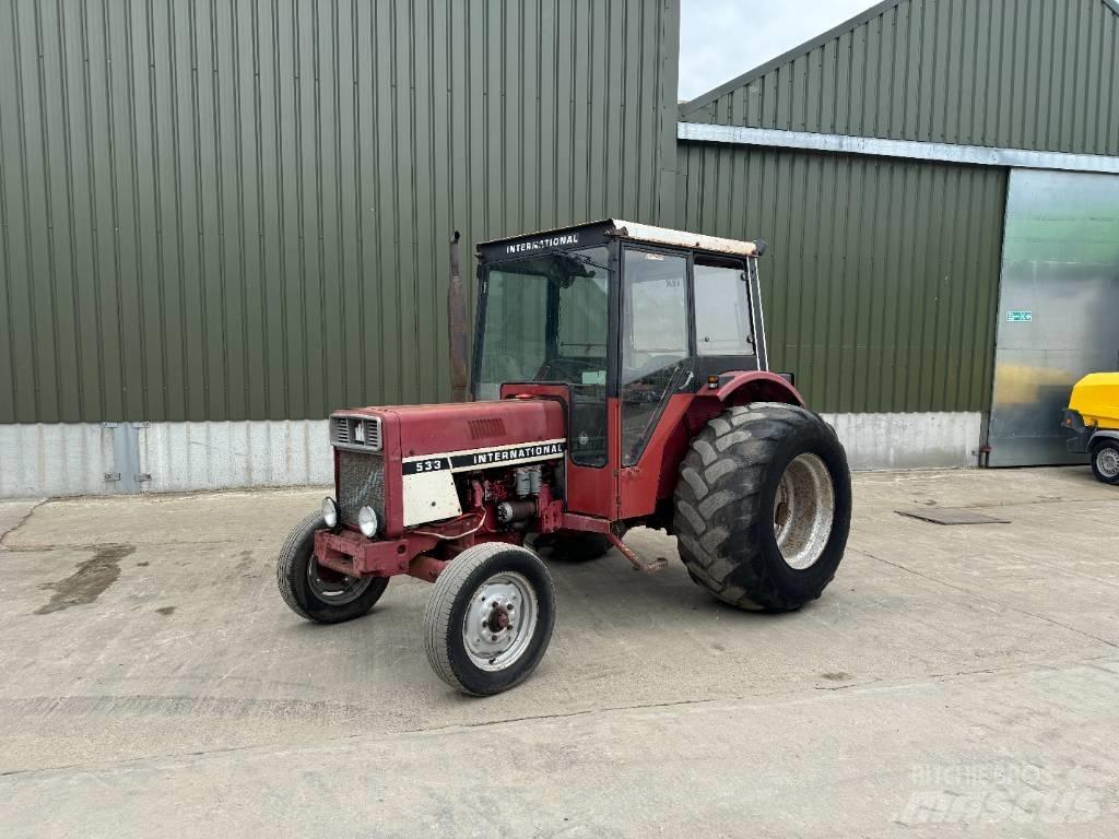 International 533 Tractoren