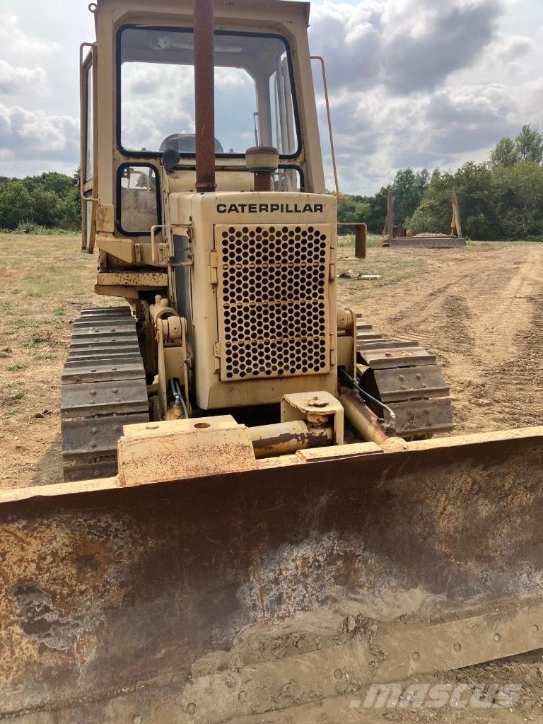 CAT D 3 B Rupsdozers