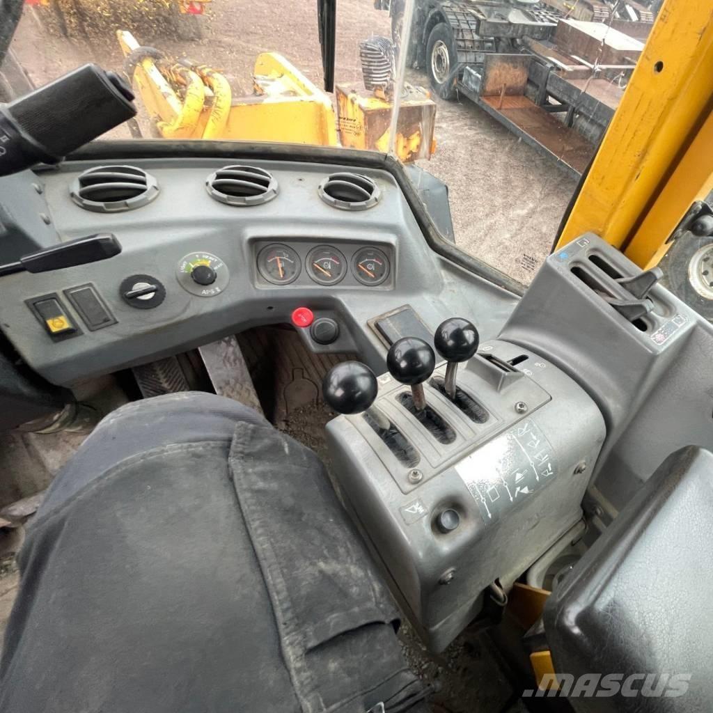 Volvo L 120 C Wielladers