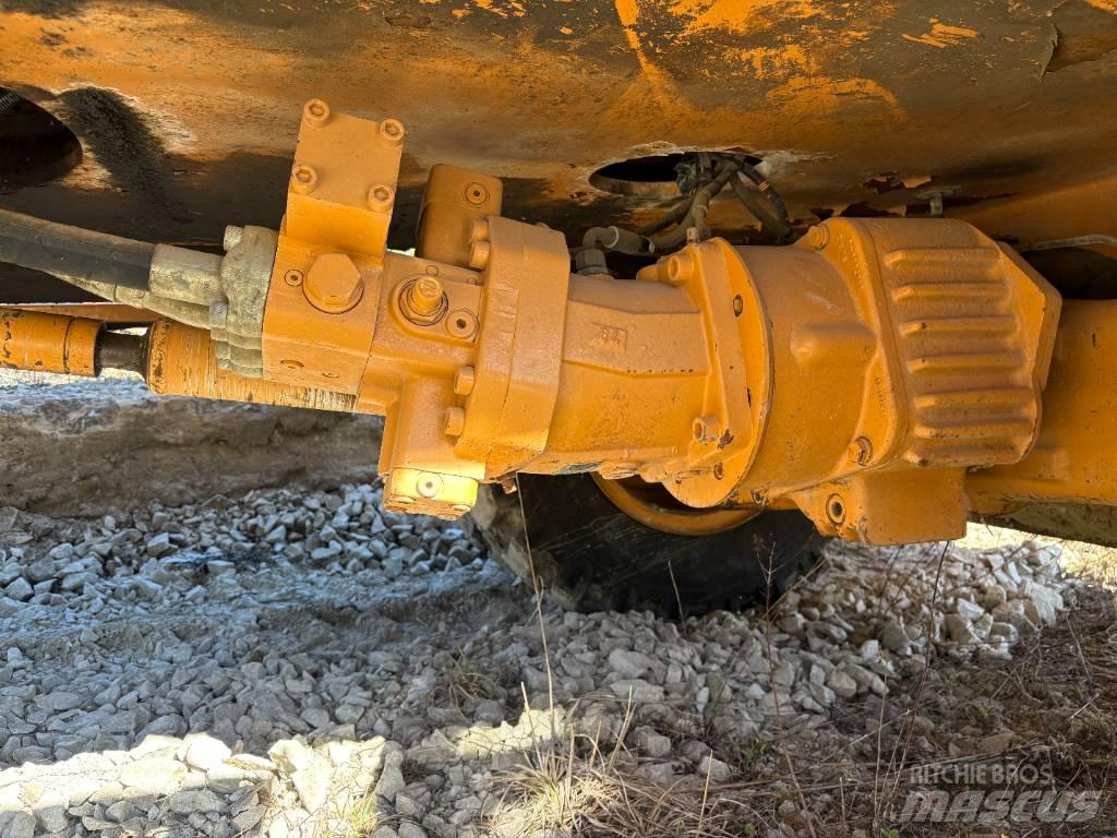 CASE WX 210 Wielgraafmachines