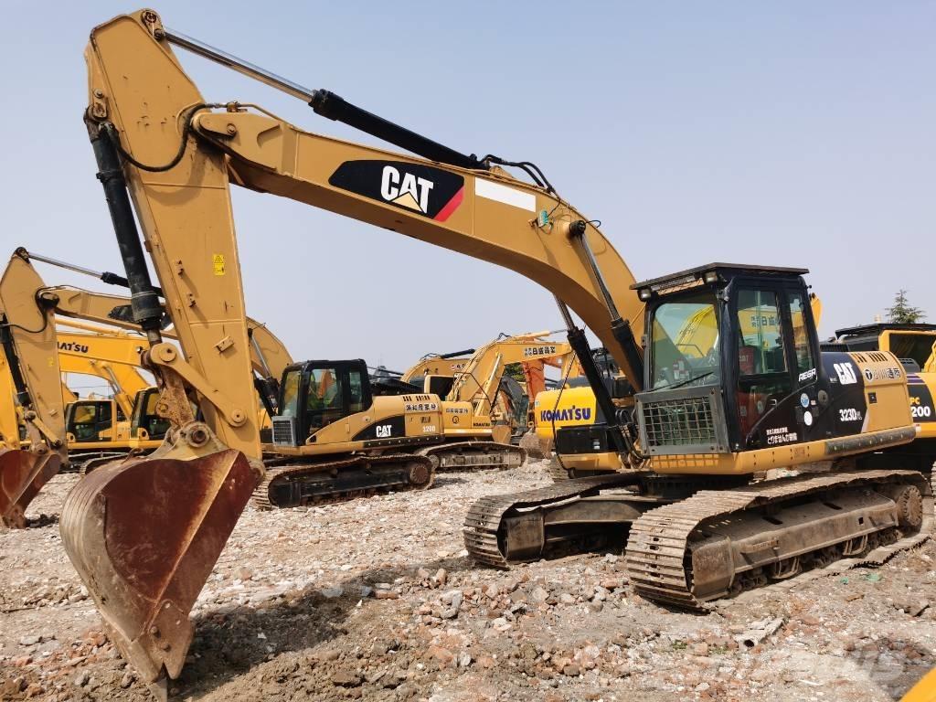 CAT 323 D L Rupsgraafmachines