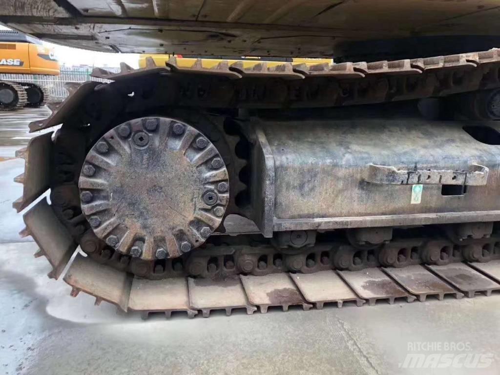 CAT 323 D Rupsgraafmachines