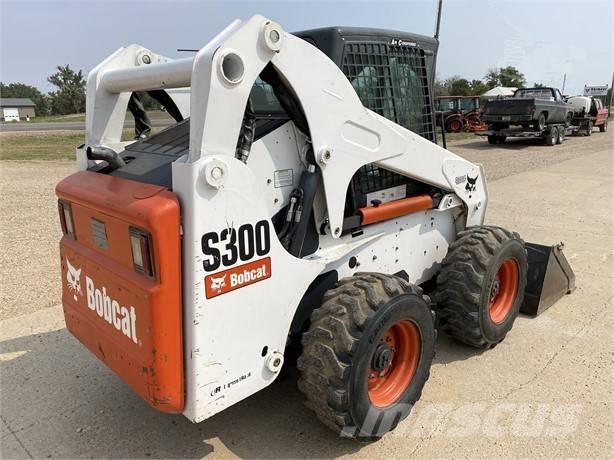 Bobcat S 300 Schrankladers