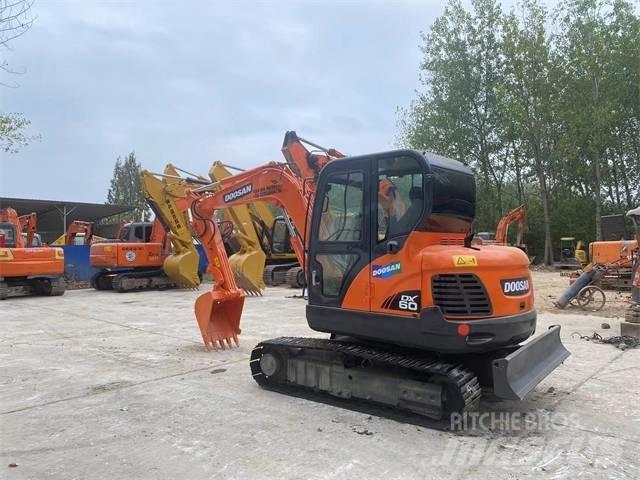 Doosan DX60 Minigraafmachines < 7t
