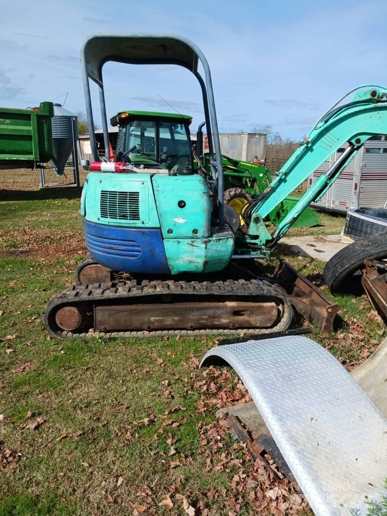 IHI 30 JX Minigraafmachines < 7t