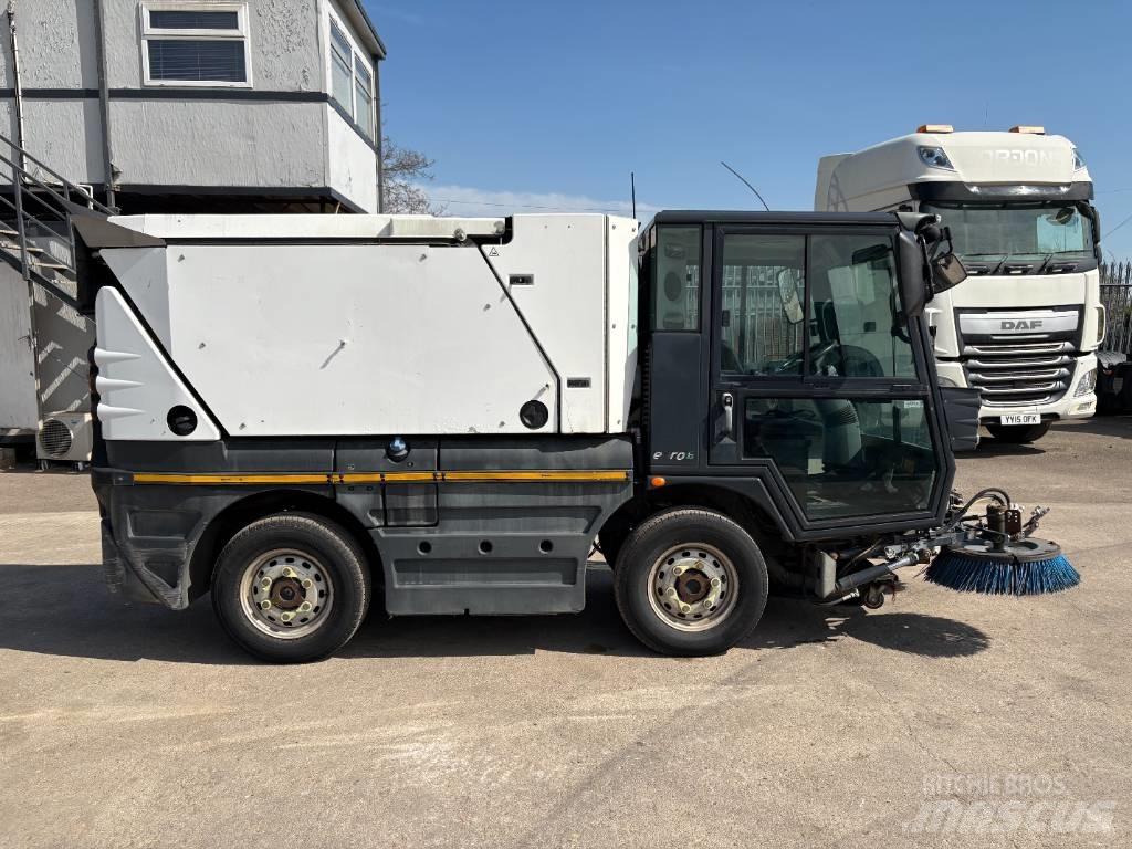 Schmidt Swingo 200 Veegwagens