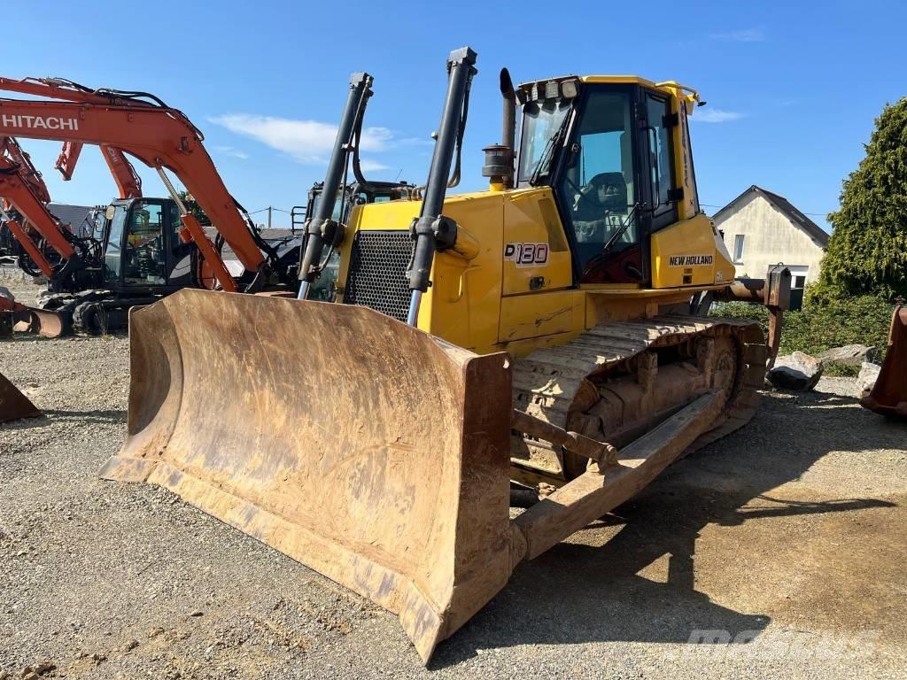 New Holland D180 Rupsdozers