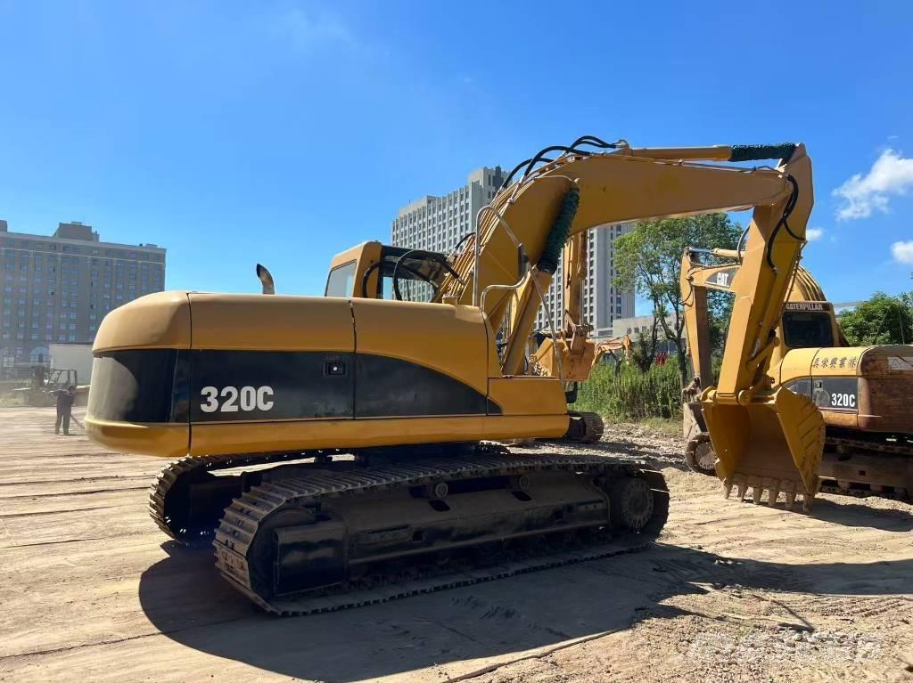 CAT 320 C Rupsgraafmachines
