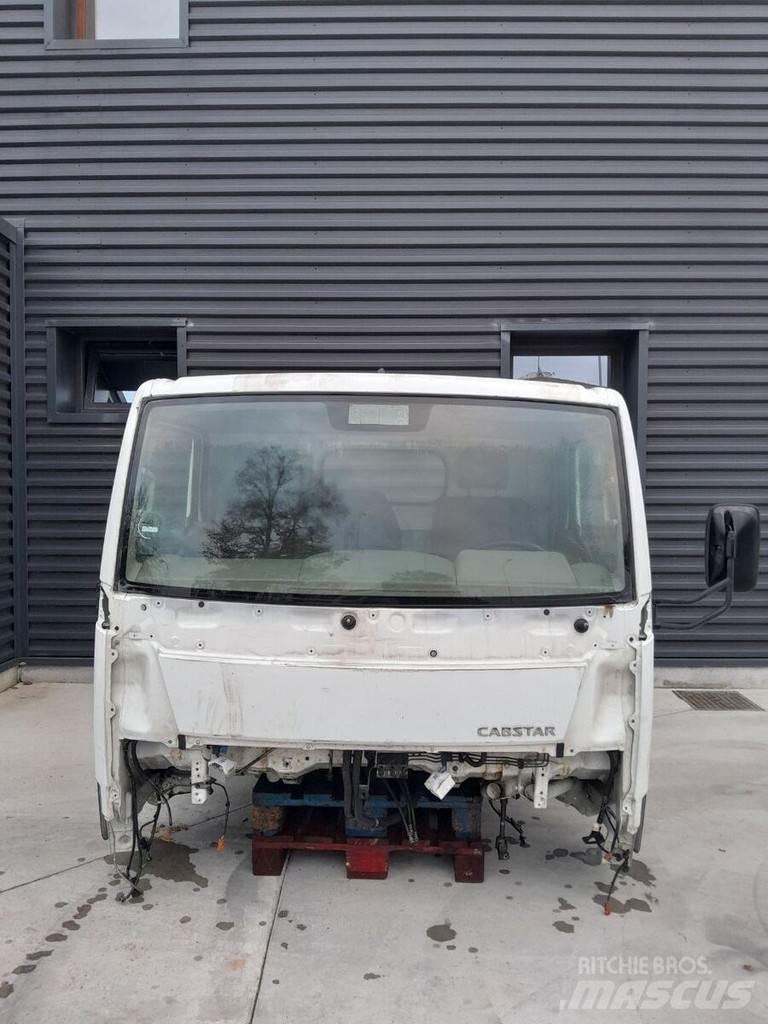 Nissan Cabstar Cabine en interieur
