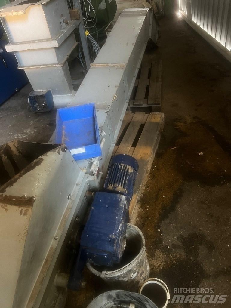 Lindner VEGA 1500 Shredders