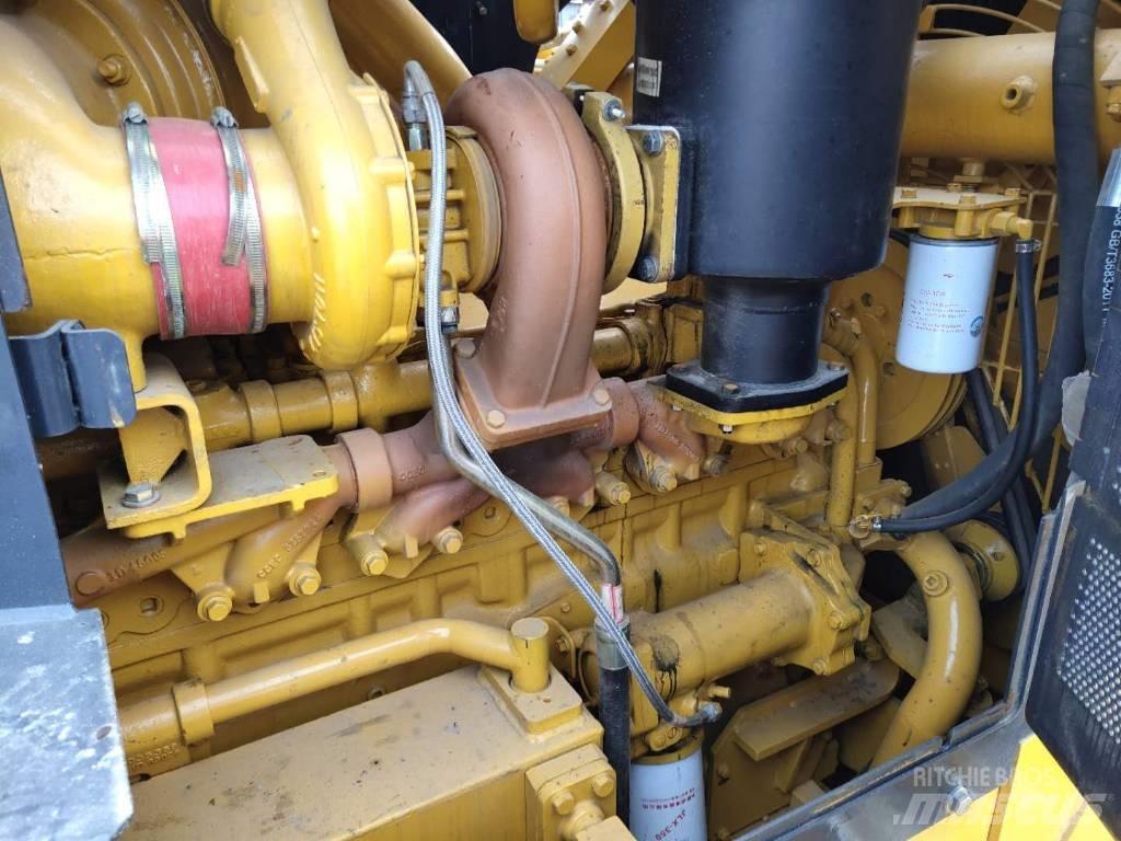 Shantui SD22 Rupsdozers