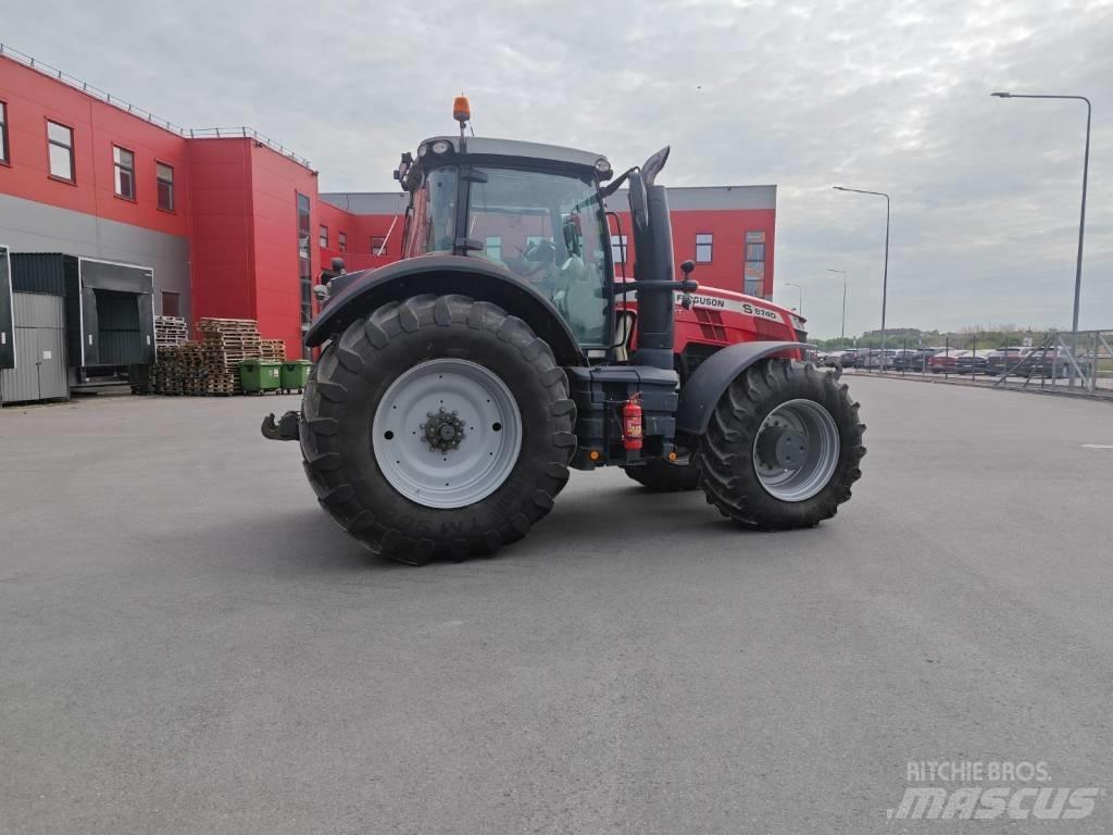Massey Ferguson 8740 Tractoren