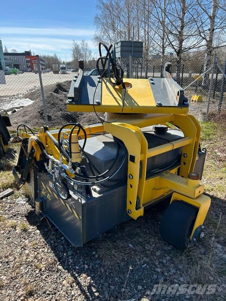 Stark KAH 2000 ST Veegmachines