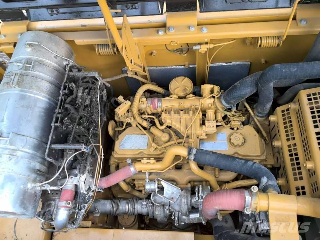 CAT 329 E Rupsgraafmachines