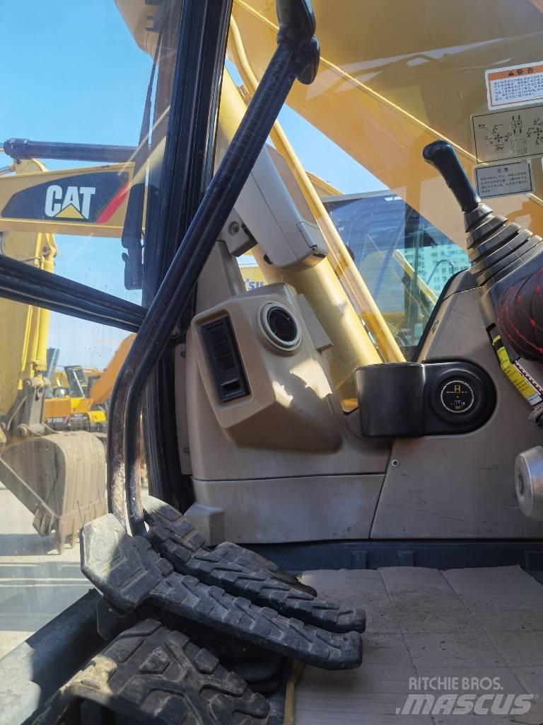 CAT 320 C Rupsgraafmachines