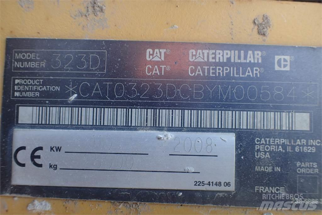 CAT 323D Tractoren